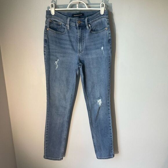 Calvin Klein Skinny Medium Wash Jeans. Size 26 - Picture 3 of 8